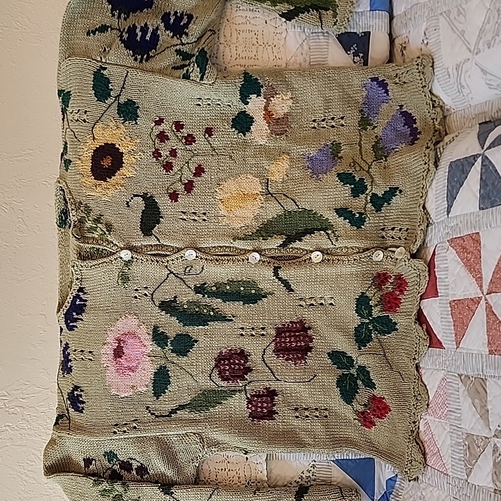 Handknit garden wildflower flora cotton sweater size Medium to Large